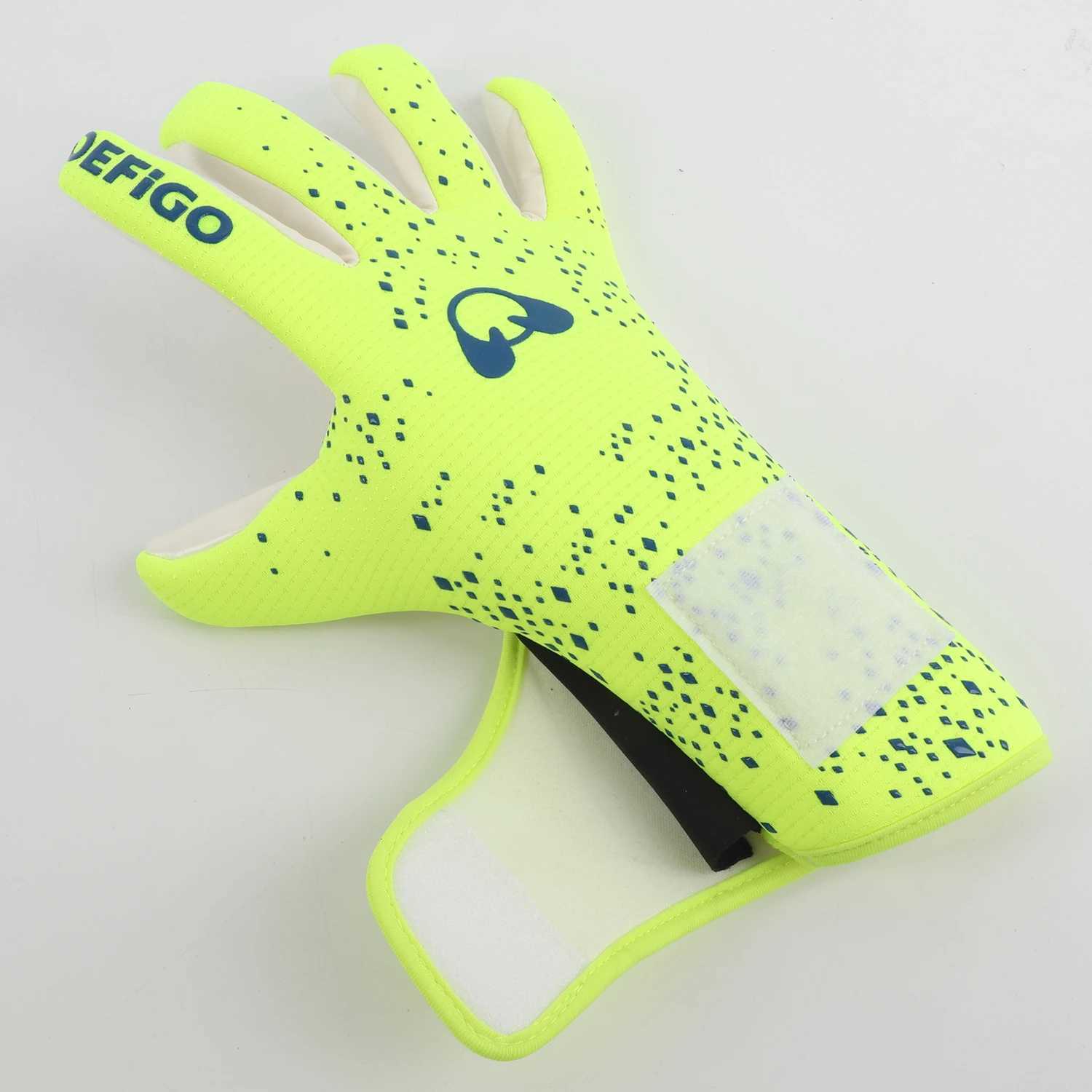Thicken Latex Goalkeeper Gloves Mens Womens kids Soccer Football Profional Match Training Goal Keeper Anti-slip Goalie Gloves W251114