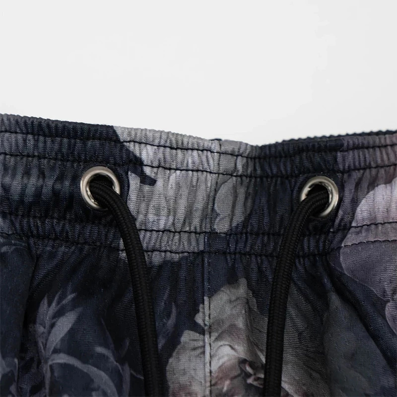 2025 Mens Basic Shorts Fashion Trend Casual Basketball and Football Training Quick drying Mesh Breathable 250414