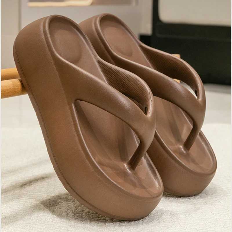 Clip Toe Thick Bottom Cloud Slide for Women 2025 Anti slip Beach Flip Cover for Women Summer Soft Bottom Platform Sandals Slide for Women W250414