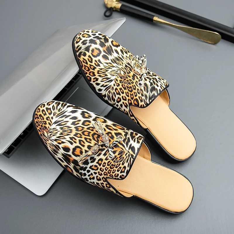 Summer mens leather casual shoes leopard print mens mule slider breathable mens sandals half load Zapatos Hombre W250414