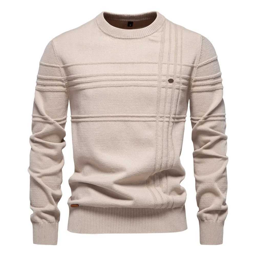 2025 Autumn Winter New Fashion Mens Solid Color O-neck Long Sleeve Casual Trendy Knitted Sweaters Male Clothes Pullover Tops M251114
