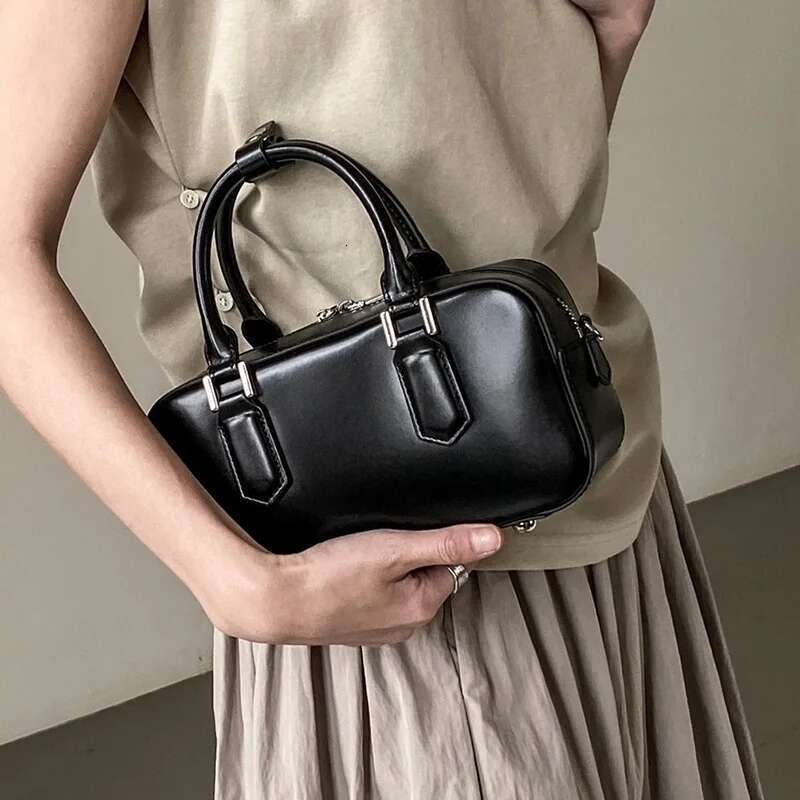 Designer Bag Spring New Genuine Leather Women Small Boston High Quality Shoulder Crossbody Bags Retro Commute Handbags Ladies Pillow Bag