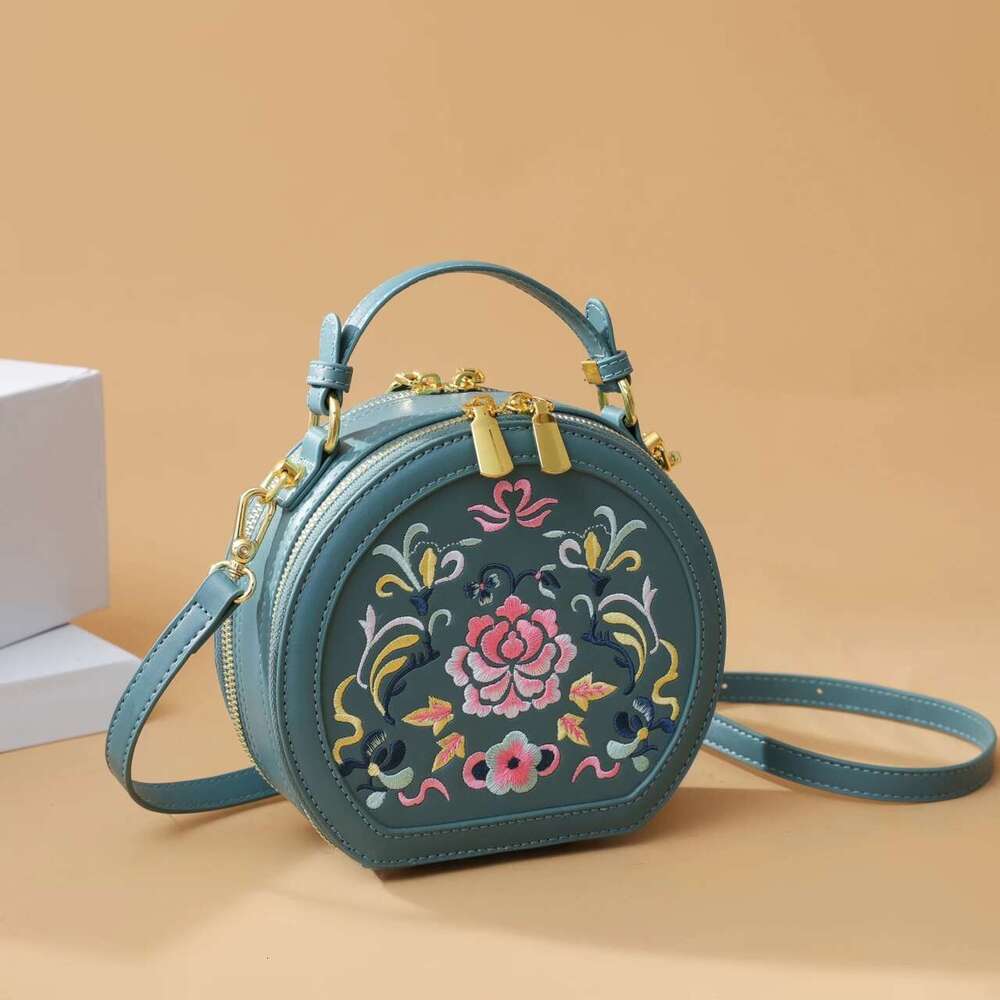 High Quality PU Leather Small Cross Body Elegant Ladies Zipper Shoulder Solid Color Purses New Design Cell Phone Bag