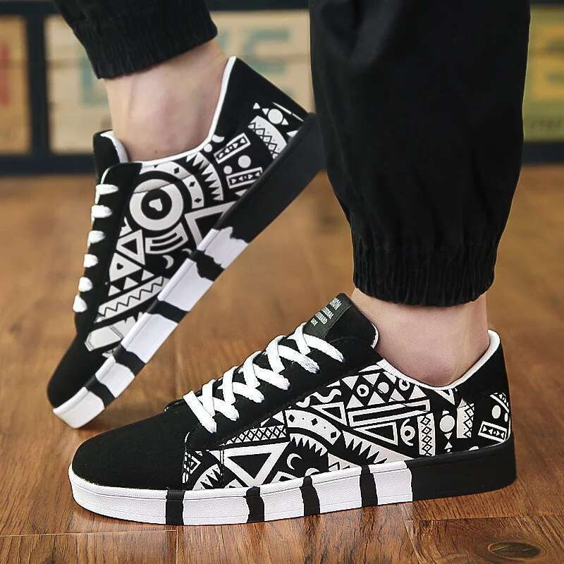 Summer Trendy Men's New Board Shoes hot Outdoor non slip walking Men Sporty Shoe Canvas Pattern Casual Sneakers NEW male atos