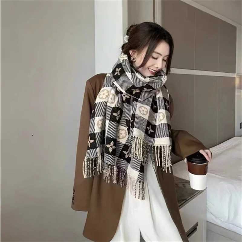 Luxury 2025 Luxury Winter Cashmere Scarf Women New Design Warm Pashmina Long Tassel Scarves Female Print Shawl Thick Foulard Bufanda Y251114