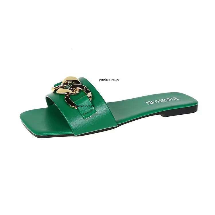 2025 New Summer Fashion Home Slippers Designer Women's Trendy Leisure Sandals