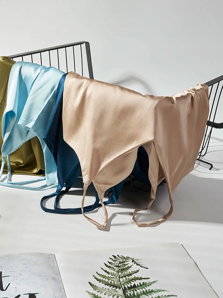 AOSSVIAO 2025 spaghetti strap womens suspender Vneck basic white sleeveless satin vest summer 250407