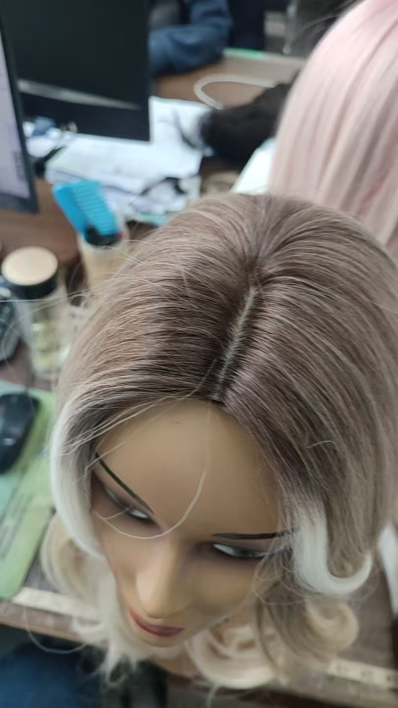 Blonde Mixed color 20 Inch New Light Blond Women's Natural Wavy Capless Wig for Women