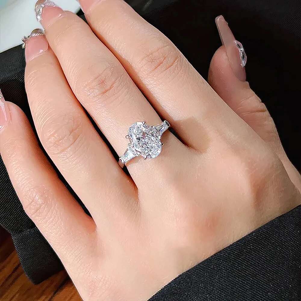 4Carat Oval Tapered Cut Moissanite Diamond Engagement Rings with Certificates 925 Sterling Silver 3-Stone Wedding Ring for Women
