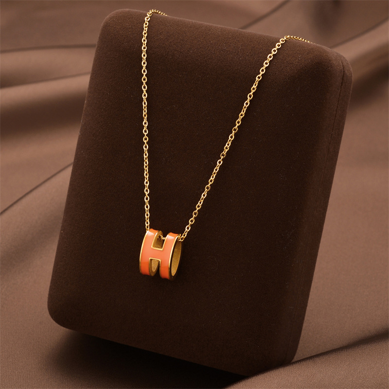 New Fashionable Letter Pendant Necklace Charming Women s Boutique Collarbone Chain Suitable For Daily Wear Exquisite Gift Necklace