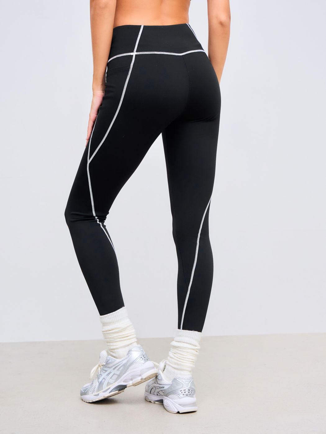 Women's Black High Rise Solid Active Leggings Slim Fit Knit Fabric For Gym Sportswear