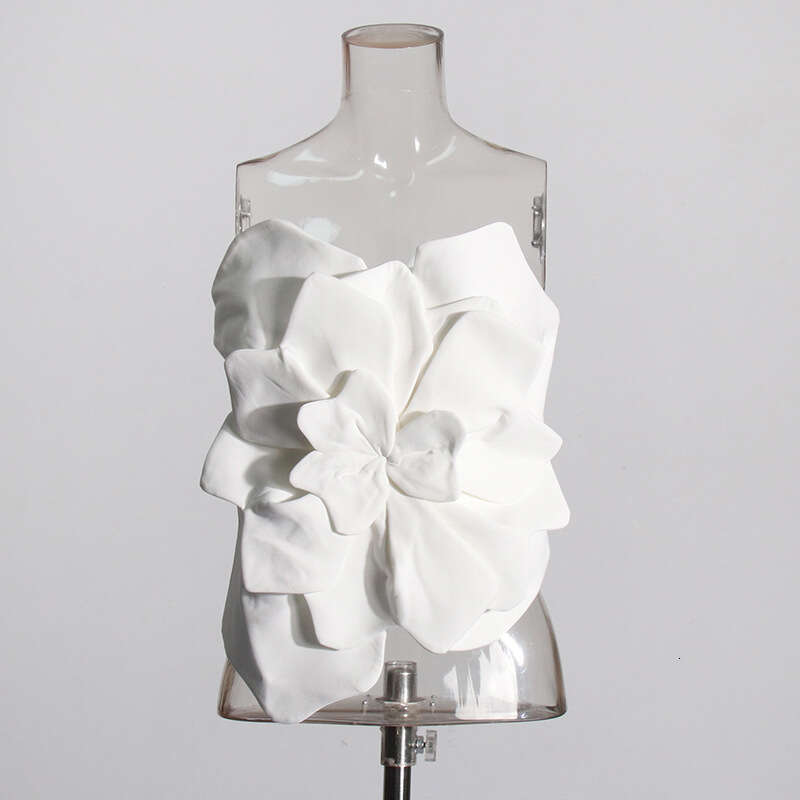 Designer Stylish 3D Flower Pattern Strapless Vest for Ladies Latest Spring 2025 Fashion Trend