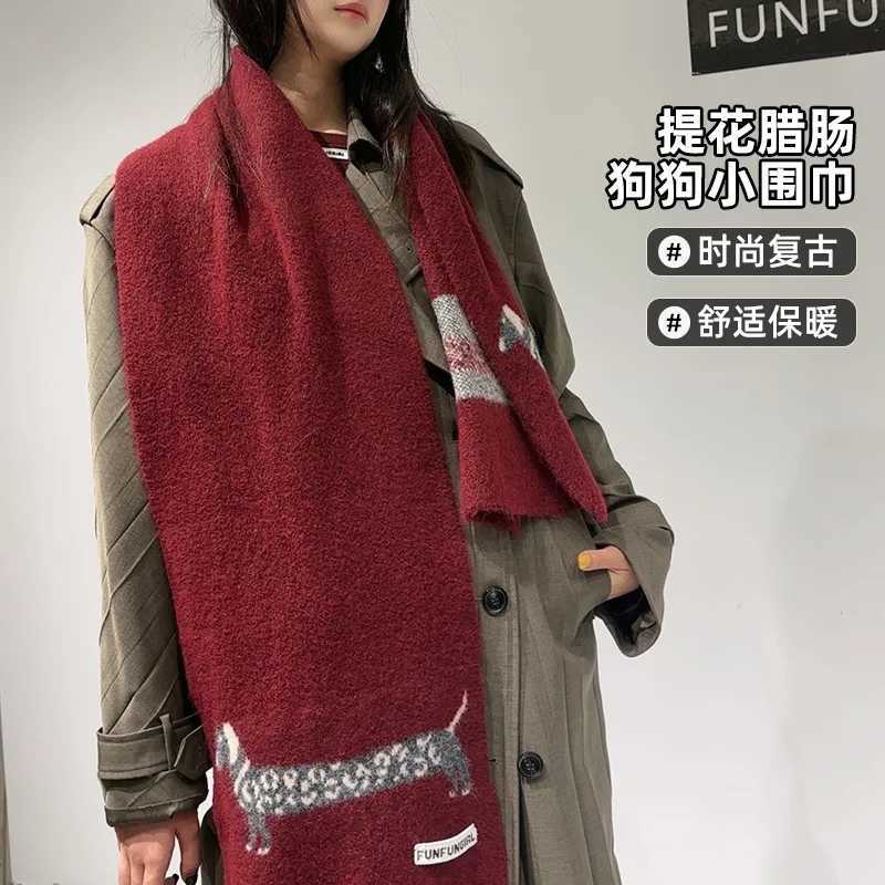 Luxury Korean Version Wool Blend Puppy Jacquard Scarf Women Men Warm Versatile Soft Muffler Autumn Winter Thick Shawl Thermal Scarves Y251114