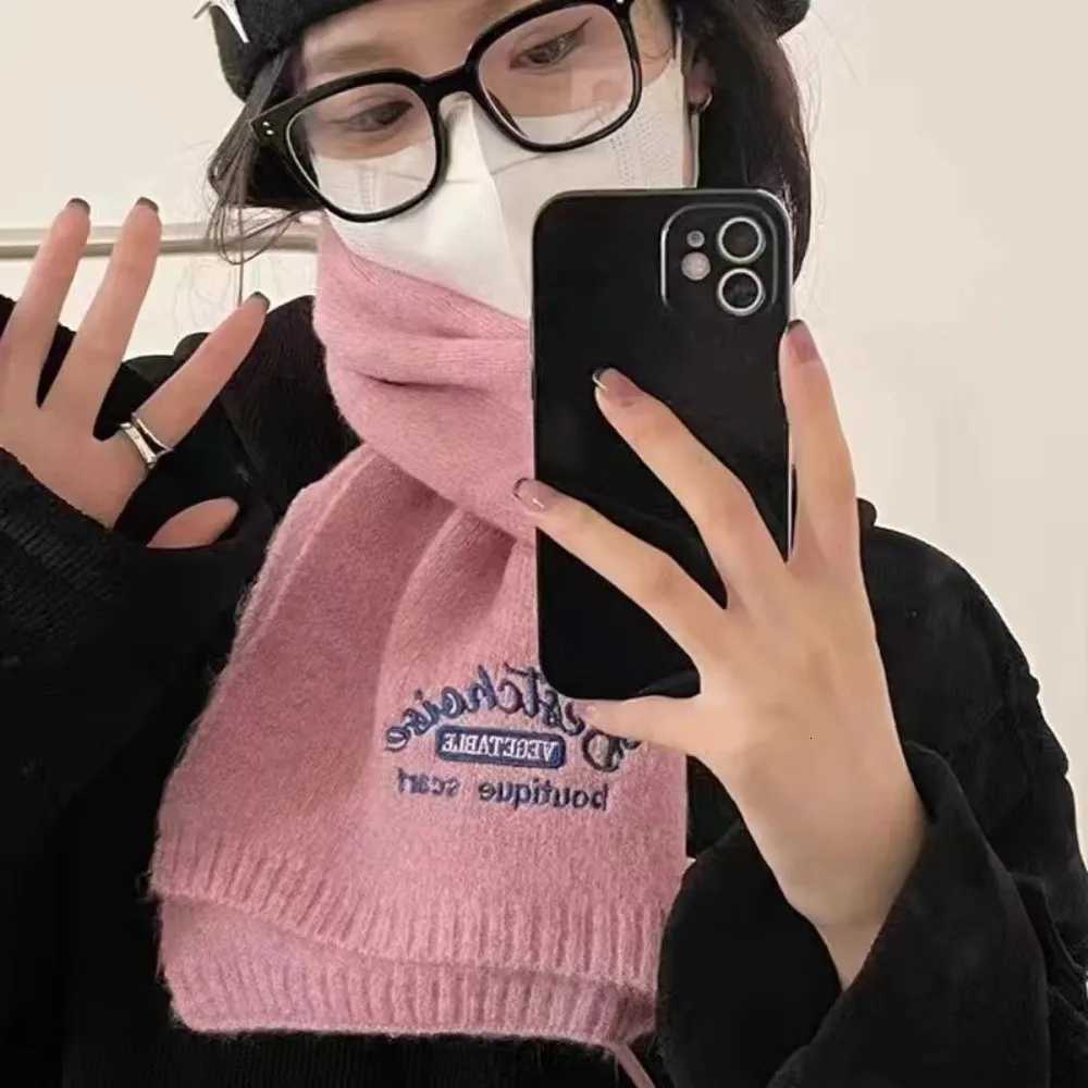 Luxury Womens Winter Warm Scarf Neck Wraps Trendy Embroidered Woolen Scarf Neck Warmer Solid Color Gilrs Scarves Bib For Outdoor Y251114