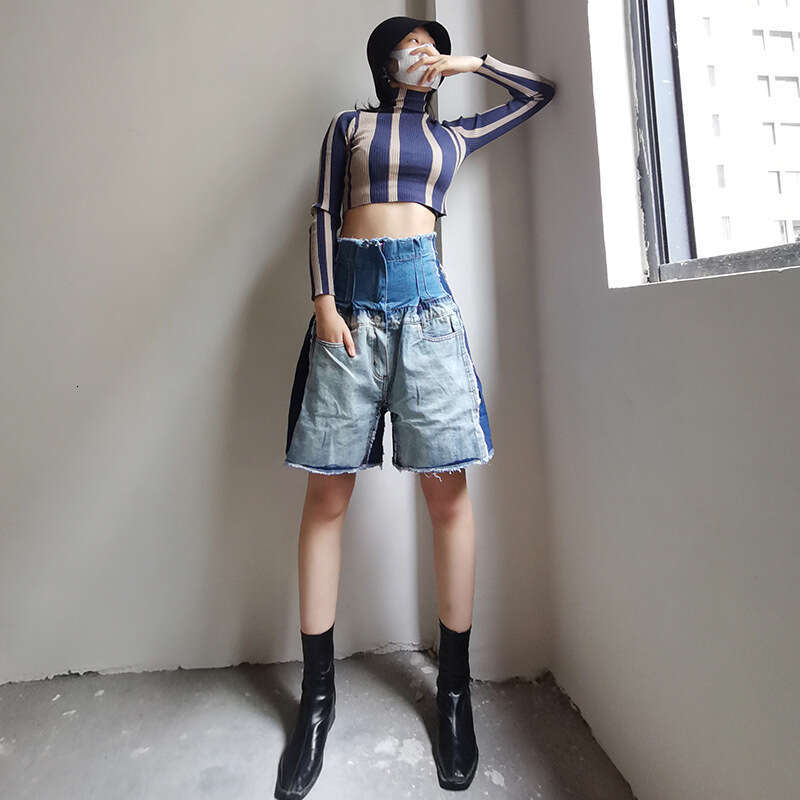 Designer Slimming Fashionable Women's Wide Leg Denim Shorts - High Rise & Colour Block Design