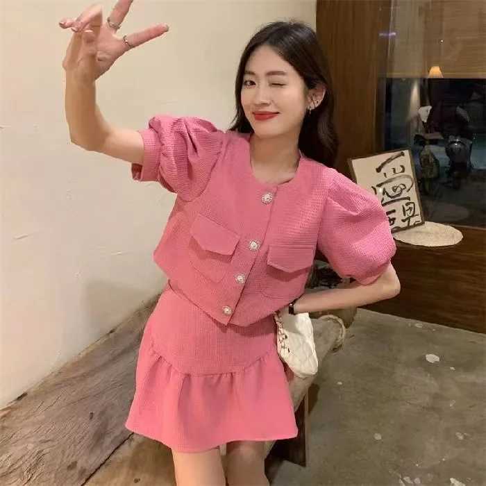 Ele Butterfly Knot Bubble Sve Top Womens Summer Dress Two Piece Set High Waist Folded Mini Skiing EnsembleXJ250414