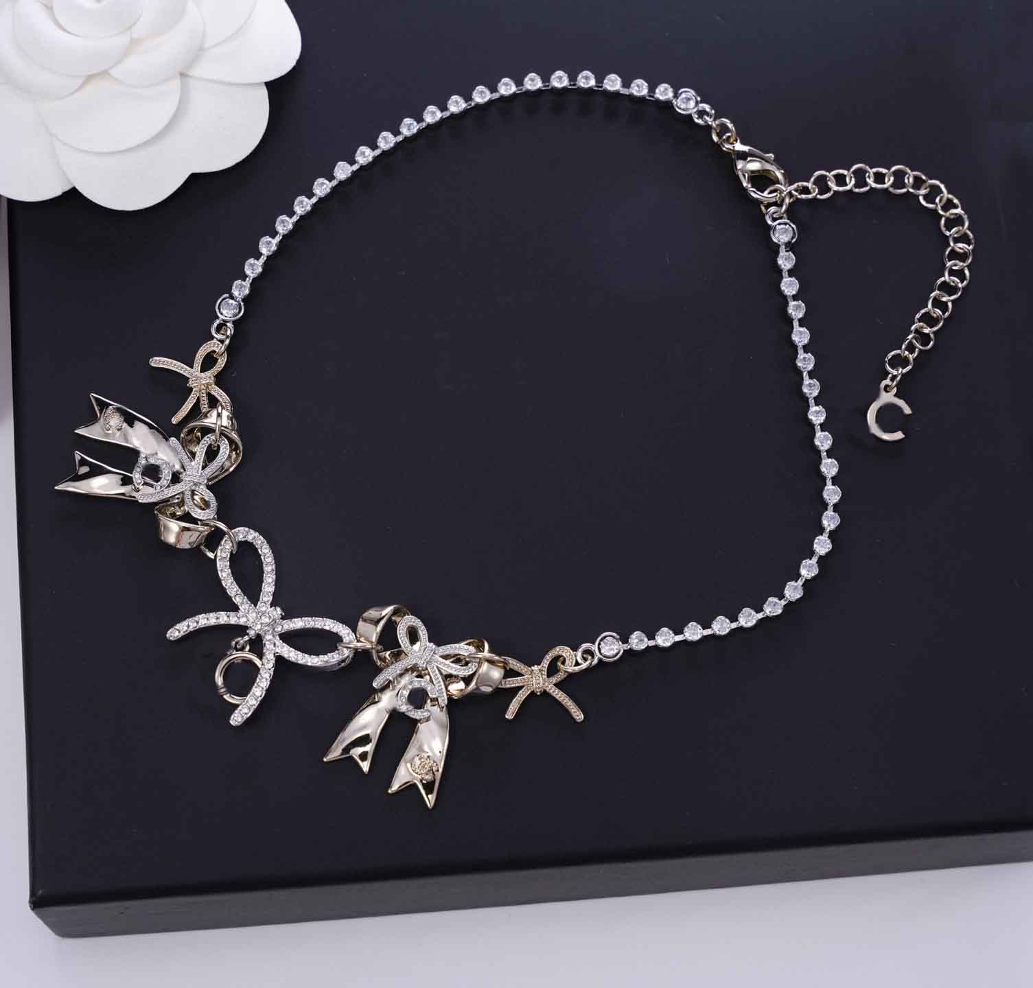 2025 Luxury quality charm pendant necklace with diamond in 18k gold plated have stamp knot shape PS6066B