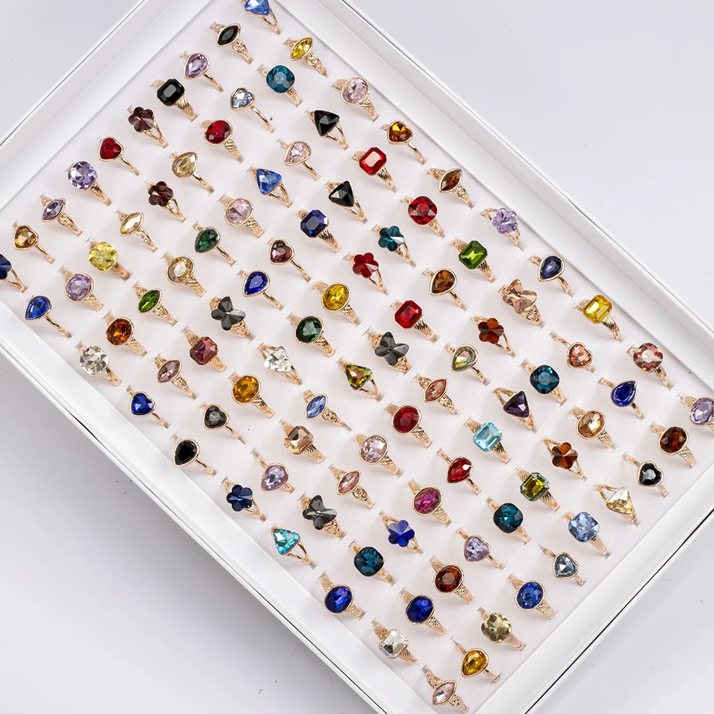 30 Pcs/Lot Fashion Punk Retro Glass Stone Ring For Women Men Geometry Carved Imitation Gemstone Mixed Style Jewelry Party Gifts 250408