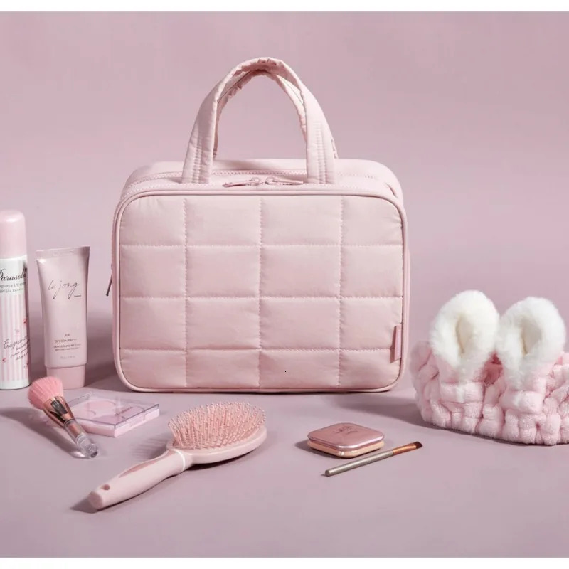 Multi-functional toiletry bag storage bag hanging toiletry bag with outdoor camping trip essential 250407