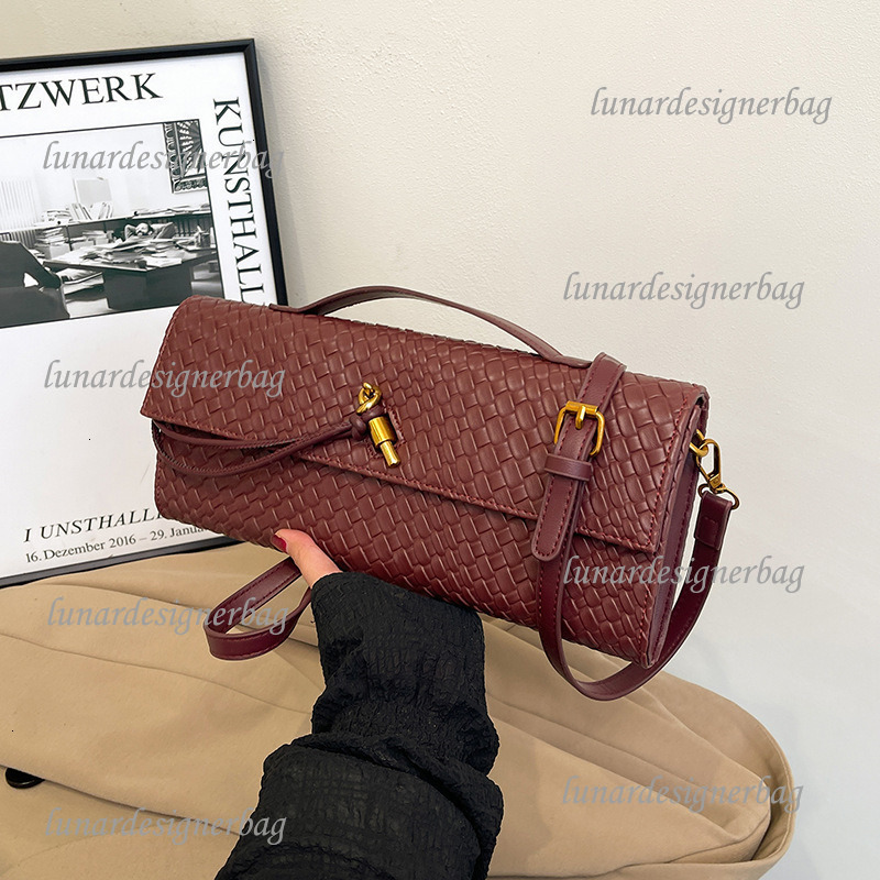 Luxury Brand Designer Bag 2025 New Fashion Woven Baguette Bag Texture Handbag Simple Soft Leather Handbag Single Shoulder Crossbody Women's Bag