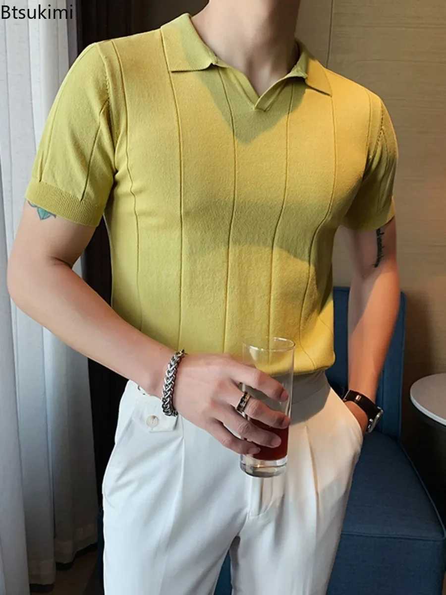 2025 New Mens Ice Silk Short sleeved Polo Shirt UK Casual Business Ruffian Handsome V-neck Knitted Top Summer Mens Wear W250414