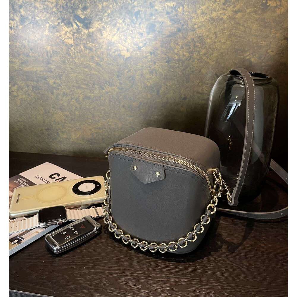 Women's Bags autumn and winter new CASE small square chain box bag, high-end, fashionable, versatile, single shoulder crossbody bag
