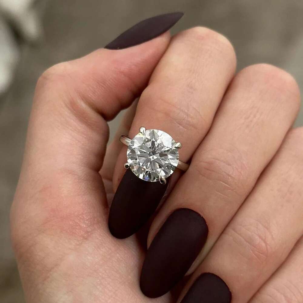 0.5-4Carat Brilliant Round Cut Moissanite Engagement Ring for Women 925 Silver 4-prong Set Solitaire Diamond Wedding Rings