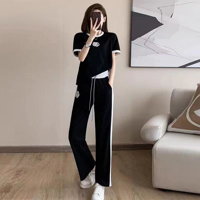 Advanced casual sports suit for women in summer, thin style, trendy and trendy street style, age reducing wide leg pants, fashionable two-piece set dd