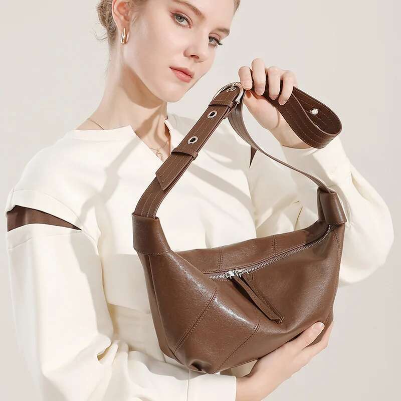 Layer Cowhide 2025 Leather Light High-End Sense Niche Fashion Single Shoulder Crossbody Armpit Bag Woman Designer