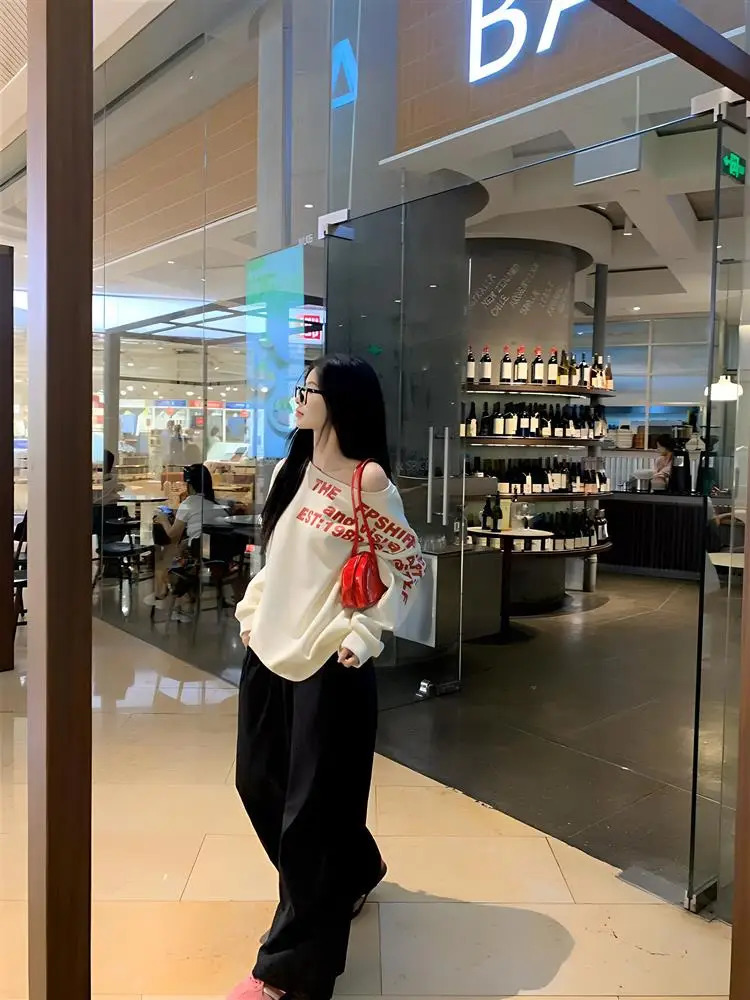 Autumn and Winter Womens High Temperature 100 Letter Round Neck Hoodie Loose Two Piece Shoulder Clothing 250414Z