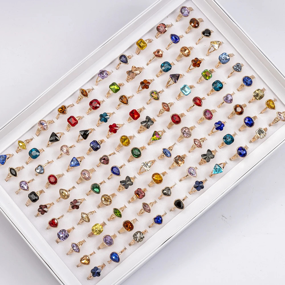 30 Pcs/Lot Fashion Punk Retro Glass Stone Ring For Women Men Geometry Carved Imitation Gemstone Mixed Style Jewelry Party Gifts 250408