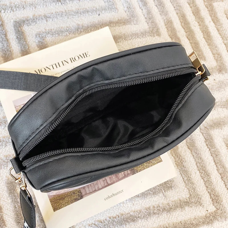 Shell Crossbody Bag for Women Fashion Small PU Leather Shoulder Bags Quilted Female Zipper Purse and Handbags 251114