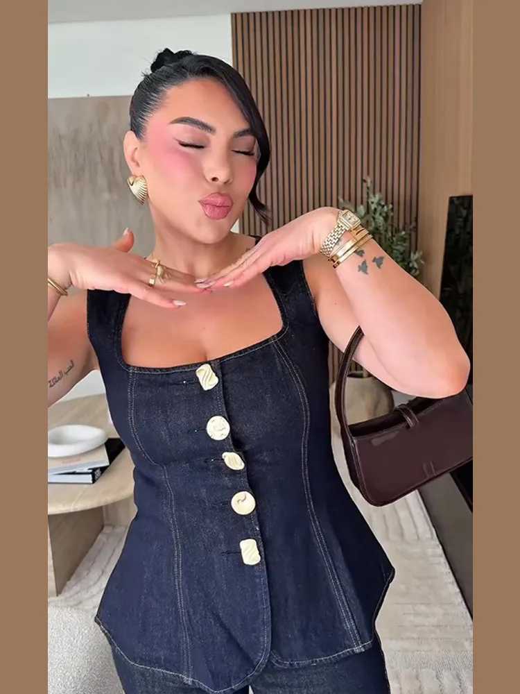 Street Jeans Set 2025 Spring Womens Fashion Casual Square Collar Sleeveless Single Chest Tank Top High Waist Jeans Fe SetXJ250414