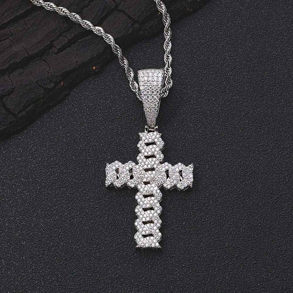 Fine S925 Sterling Silver Paved Diamond 2 Rows Cross Pendant Hip Hop VVS D Moissanite Diamond Pendant Necklace for Unisex
