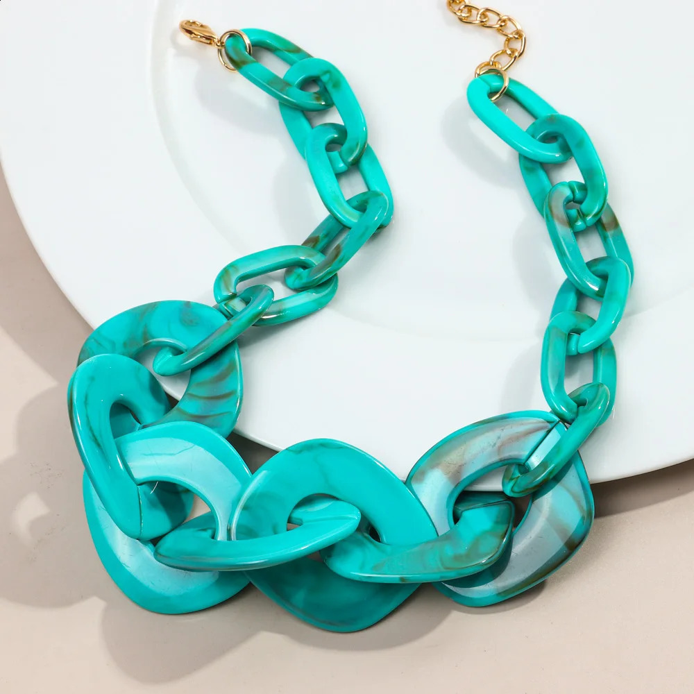 Turquoise acrylic square chain necklace suitable for women men resin geometric necklaces necklaces 250408