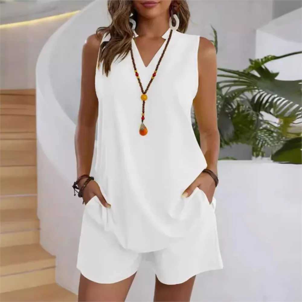 Fashion Macaron color shirt and shorts two-piece set for womens 2024 summer solid sleeveless V-neck casual top loose shorts setXJ250414
