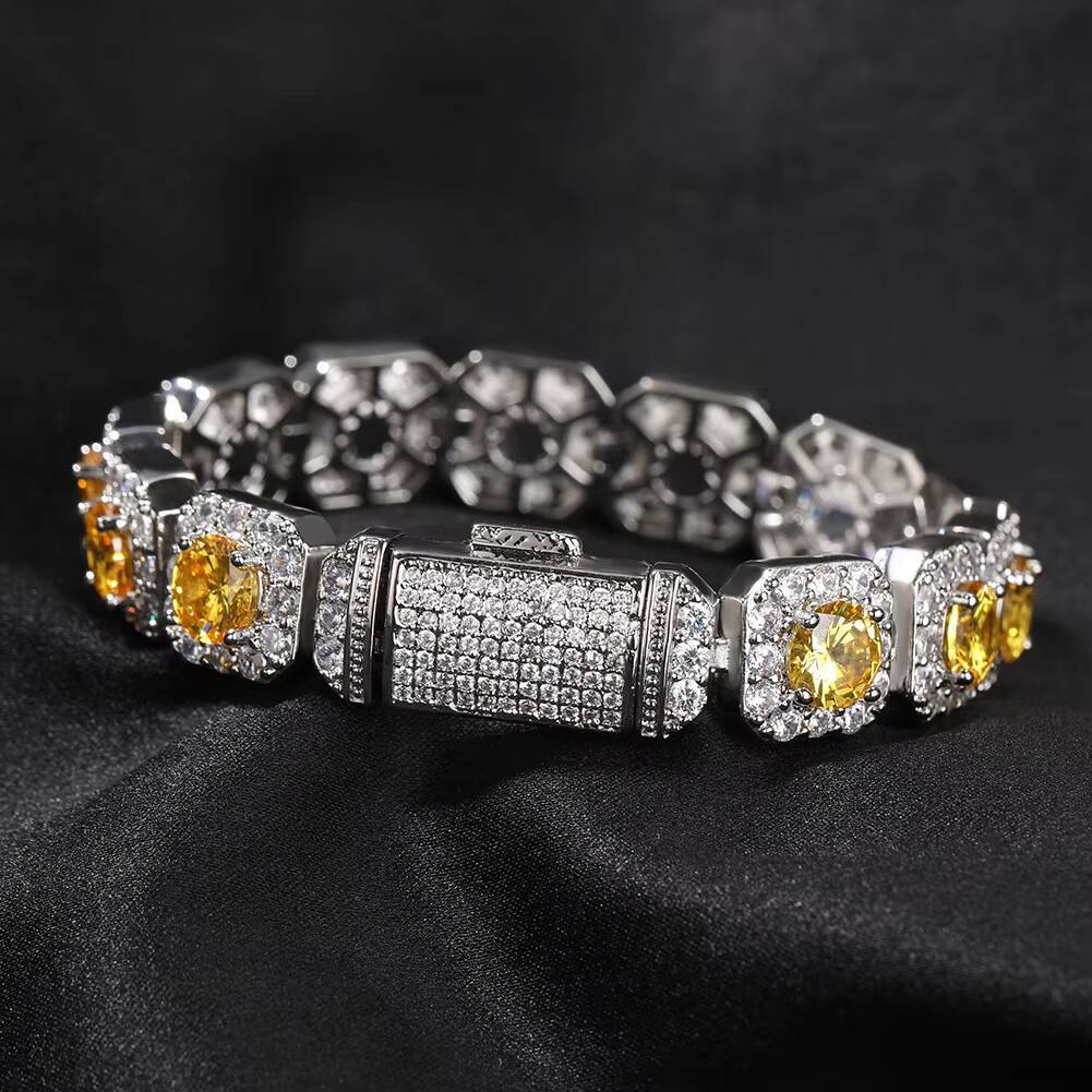 Top Icy Hip Hop Luxurious Iced Out Fine Jewelry Baguette Diamond Bracelets Colorful Shining CZ Bangles 18K Gold Plated Women