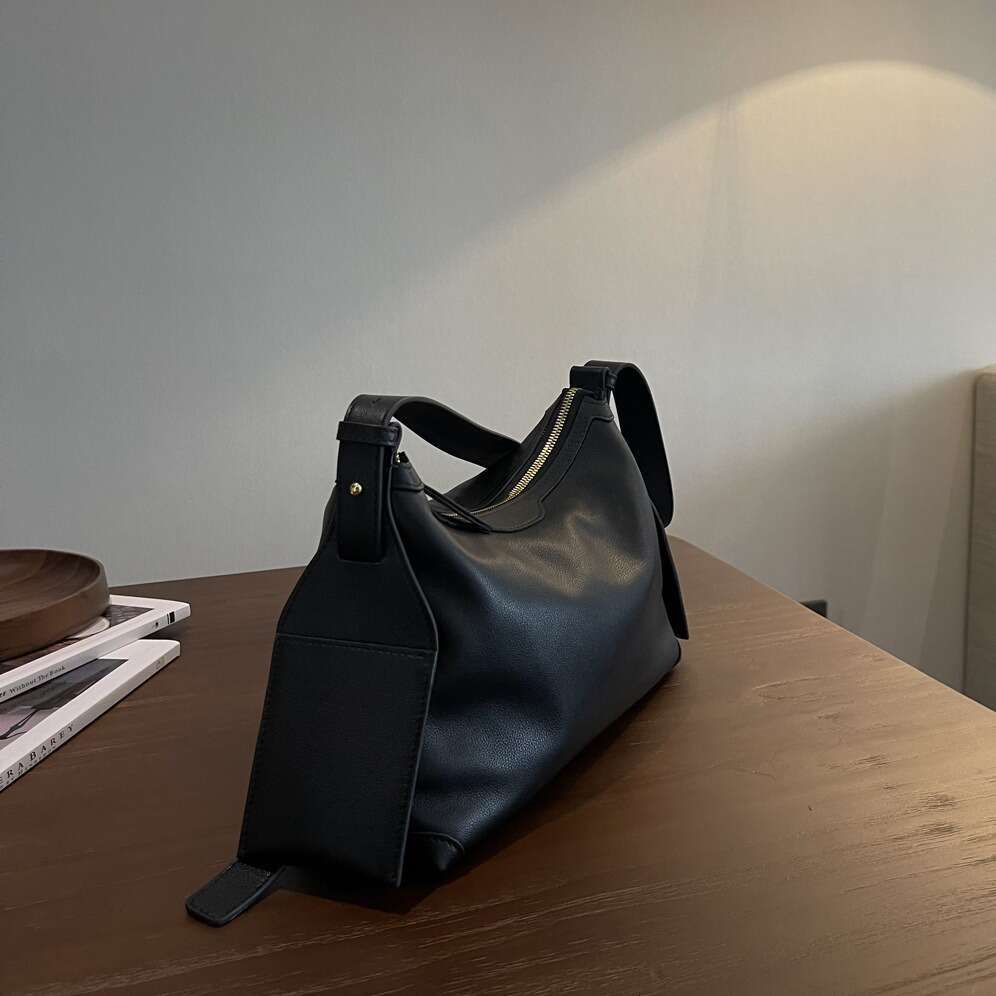 Women's Bags Women's made of genuine for autumn winter, single shoulder and underarm hobo toe layered cowhide, relaxed crossbody bag, high-e