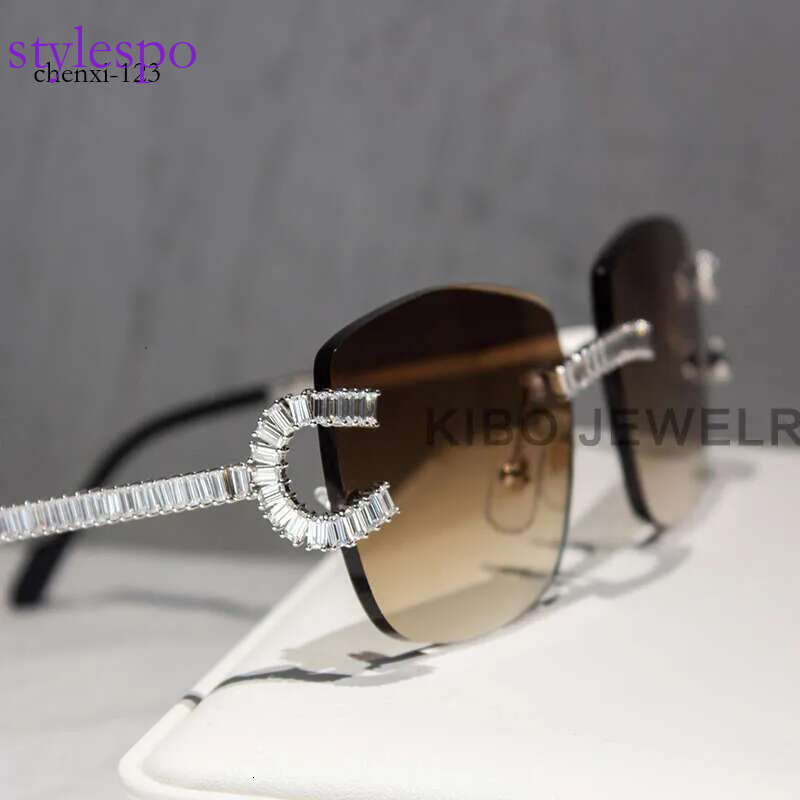 Elegant Unisex Designer Sunglasses Featuring VVS Grade Moissanite Stones - Latest Trendy Accessories