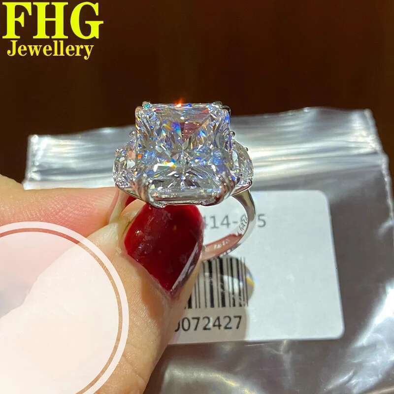 1 2 3 4 5 Carat Au750 18K White Gold Ring DVVS1 Radiant shape moissanite Diamonds Wedding Party Engagement Anniversary Ring
