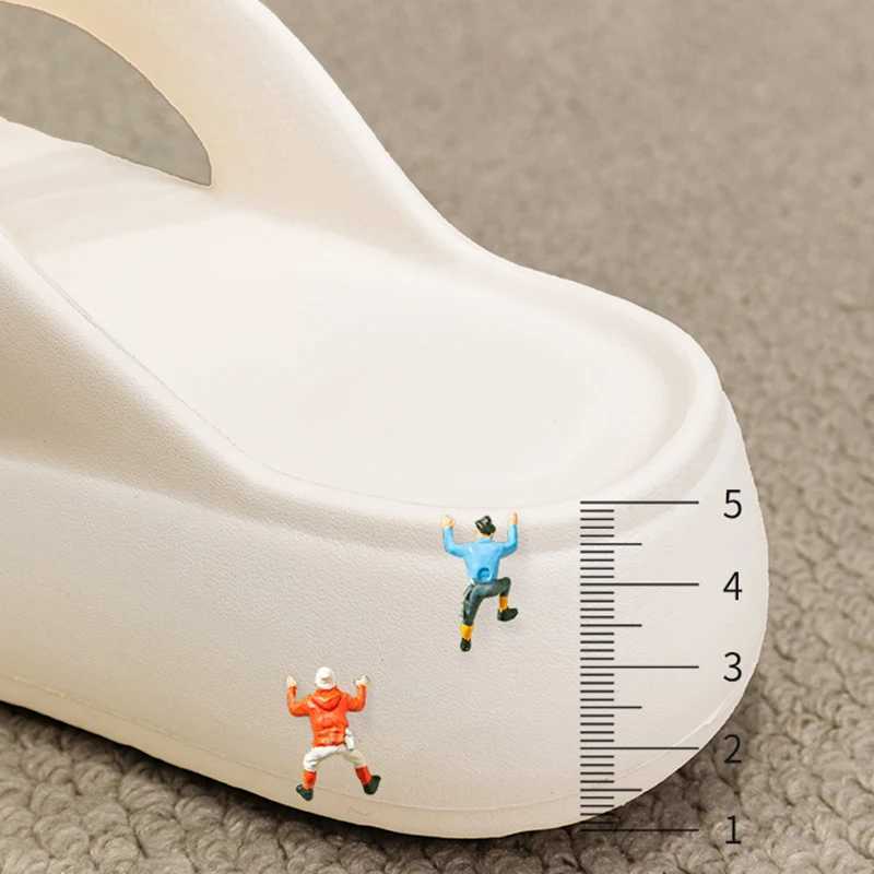 Clip Toe Thick Bottom Cloud Slide for Women 2025 Anti slip Beach Flip Cover for Women Summer Soft Bottom Platform Sandals Slide for Women W250414