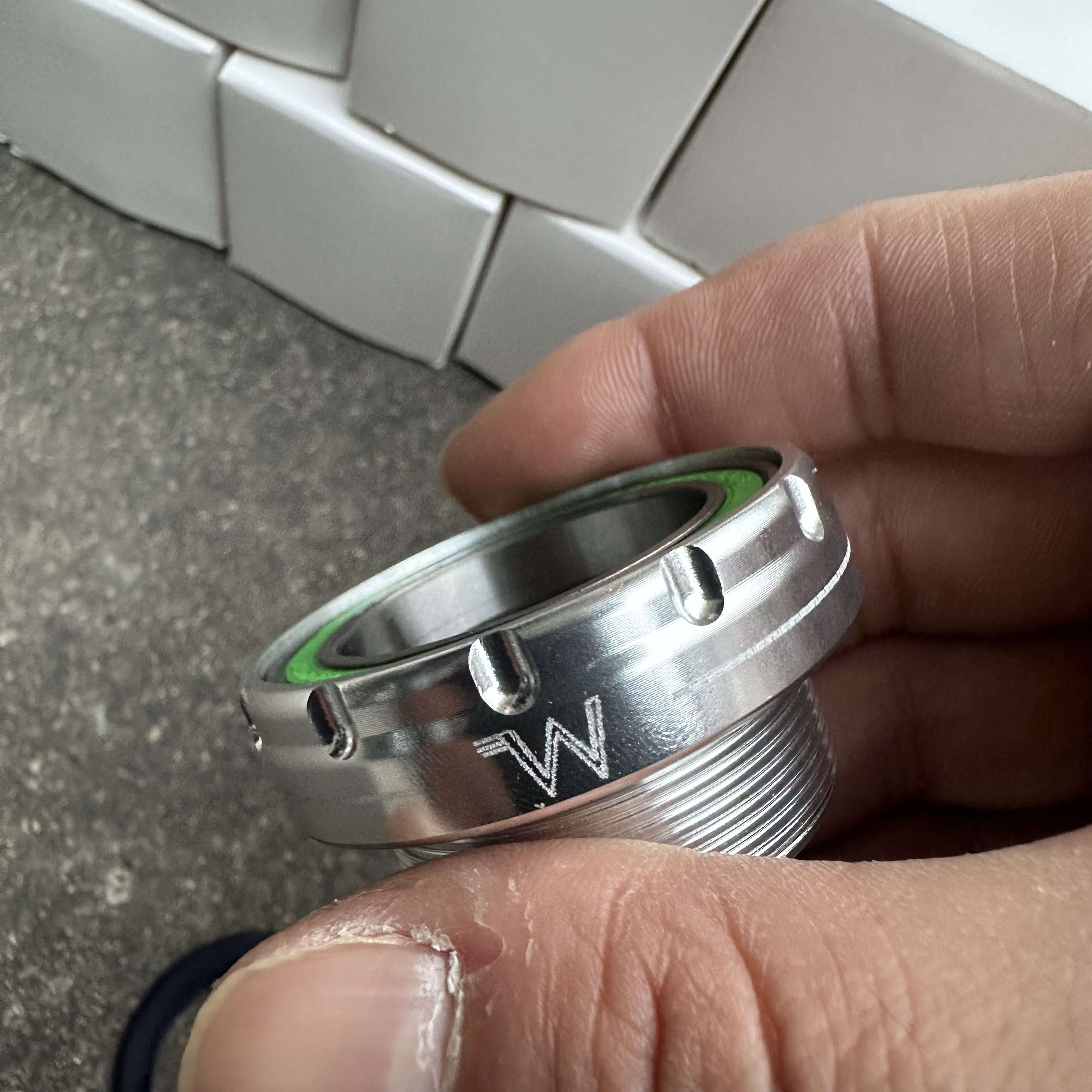 WHITE INDUSTRIES Bicyle BSA30 Ceramic Bottom Brackets BSA68 BSA MTB Road Bike External Bearing BB for 30mm MTB Crankset