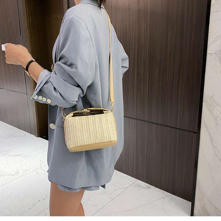 Handmade Beach Bag Grass Woven Hand-Held For Women In Spring 2024, Rural Forest Style Pillow Bag, Small And New Crossbody Bag Kq2