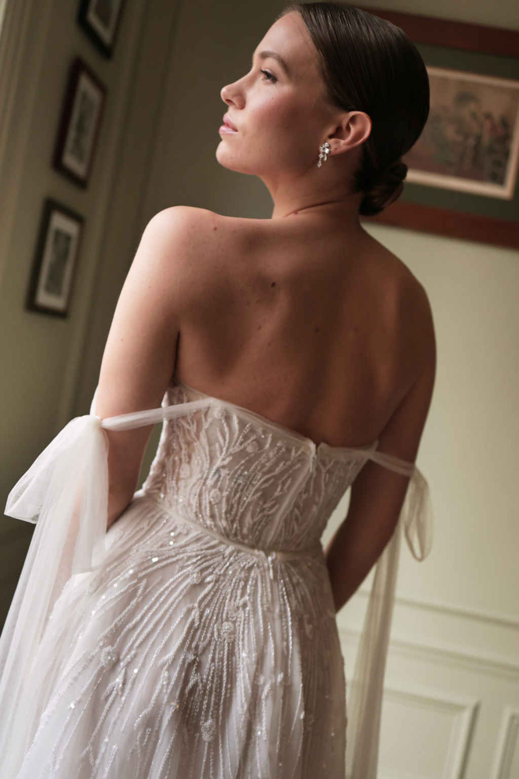 Classic A-Line Bridal Wedding Dresses Lace With Pearls Sequins Appliques Floor-Length Plus Size For Special Occasion Vestido de novia