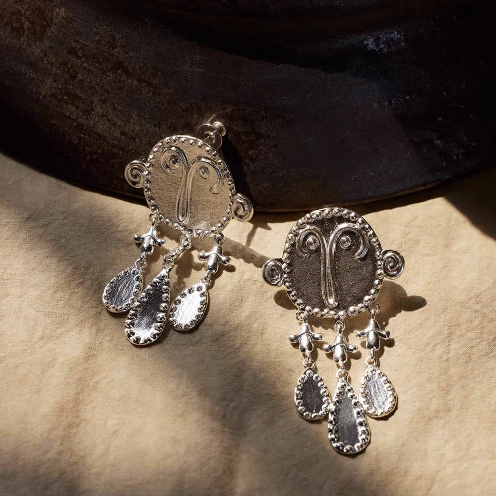 Crying Man avatar Stud Earrings 24 Vintage Tassel Premium Pendant chic eardrop large size 250411