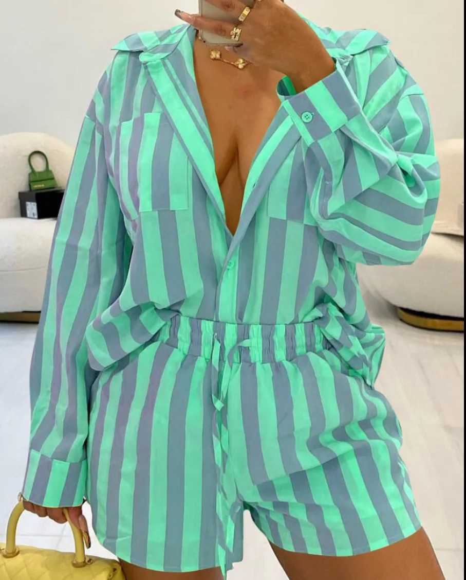 Striped printed shorts set for womens fashionable long SVE shirt and shorts 2-piece set for womens summer casual loose suitXJ250414