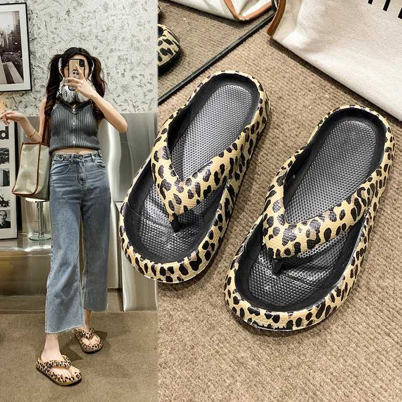 Leopard Print flip toe platform womens slippers fashion womens lightweight beach slippers anti slip sole W250414