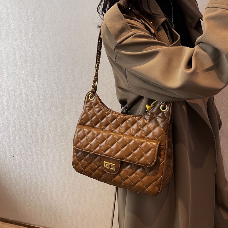 Autumn And Winter New Fashion Women Metal Chain Shoulder Underarm Bag Bags