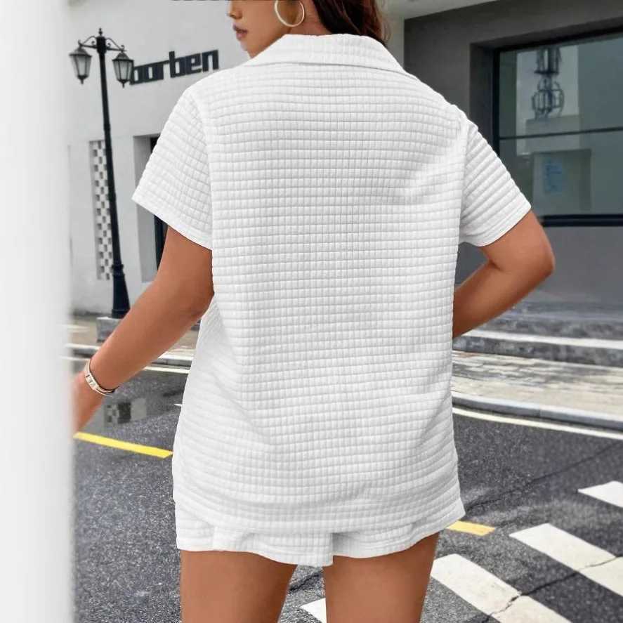 Womens summer white short Sve 2-piece fashionable zipper T-shirt top+shorts casual home two-piece set womens sportswearXJ250414