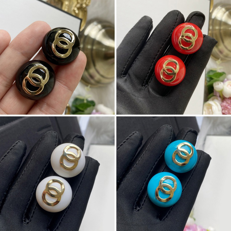 Designer Earrings Inlay Crystal and 4Colors Pearl Ear Studs Brass Copper Hoop Earrings Fashionable Jewelry for Women Stylish Accessory for Any Occasion Chic Design